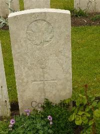 Etaples Military Cemetery - Smith, W H